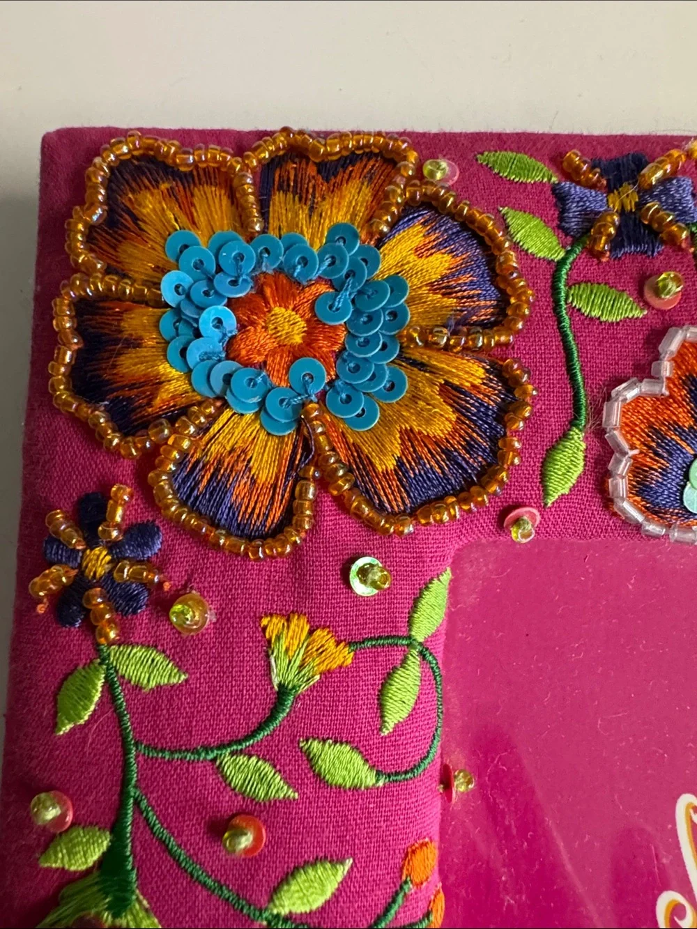 Vintage Two's Company Hot Pink Embroidered Floral Photo Frame 4”x 6”